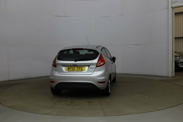 Ford Fiesta Zetec Hatchback Silver #3