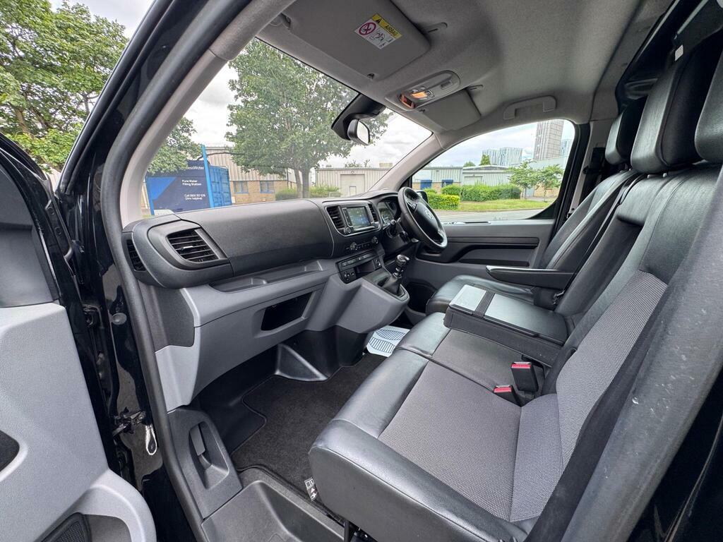 Toyota PROACE 1.5D 120 Icon Medium Wheelbase L2h1 Low Roof Van White #25