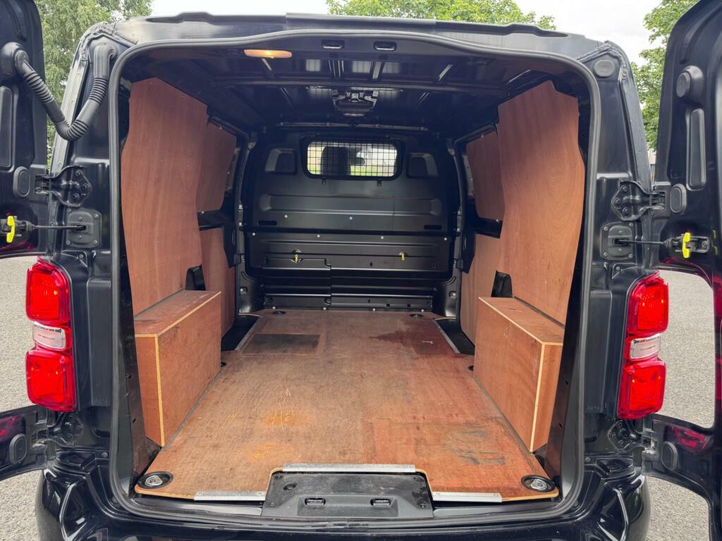 Toyota PROACE 1.5D 120 Icon Medium Wheelbase L2h1 Low Roof Van White #13