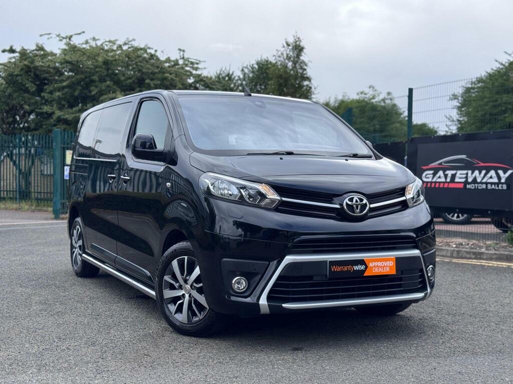 Toyota PROACE 2.0D Design Medium Panel Van Mwb Euro 6 S S Black