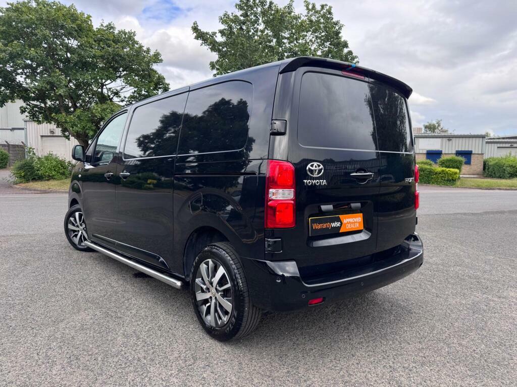 Toyota PROACE 1.5D 120 Icon Medium Wheelbase L2h1 Low Roof Van White #9