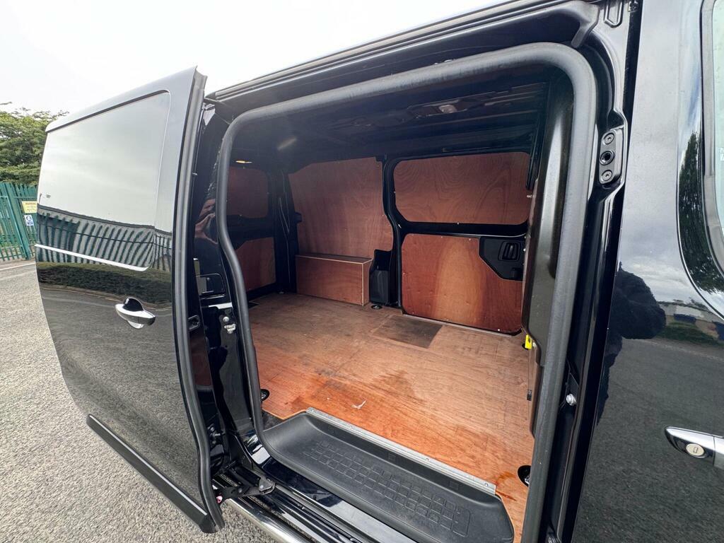 Toyota PROACE 1.5D 120 Icon Medium Wheelbase L2h1 Low Roof Van White #19