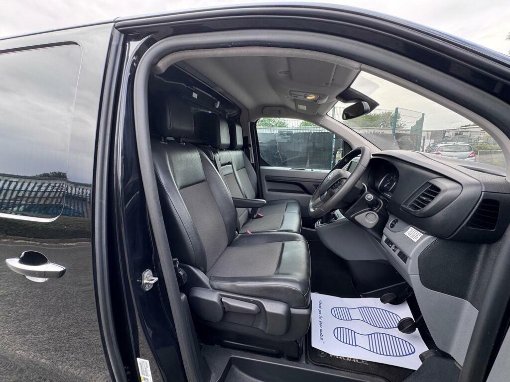 Toyota PROACE 1.5D 120 Icon Medium Wheelbase L2h1 Low Roof Van White #35