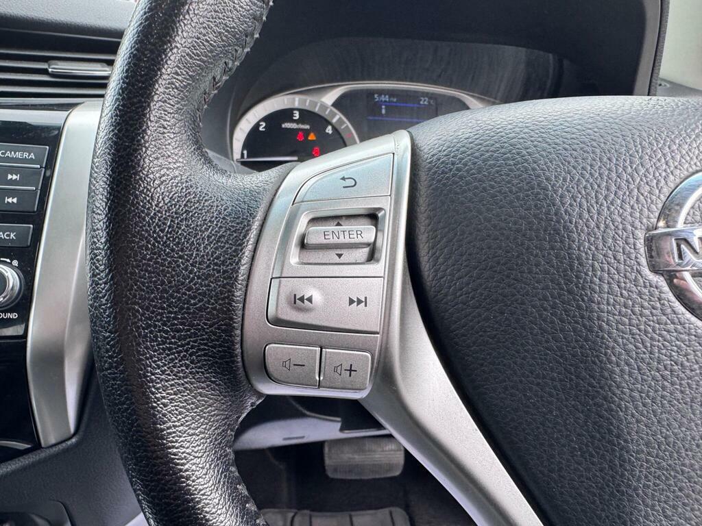 Nissan Navara Pickup 2.3 Dci Tekna 202020 White #25