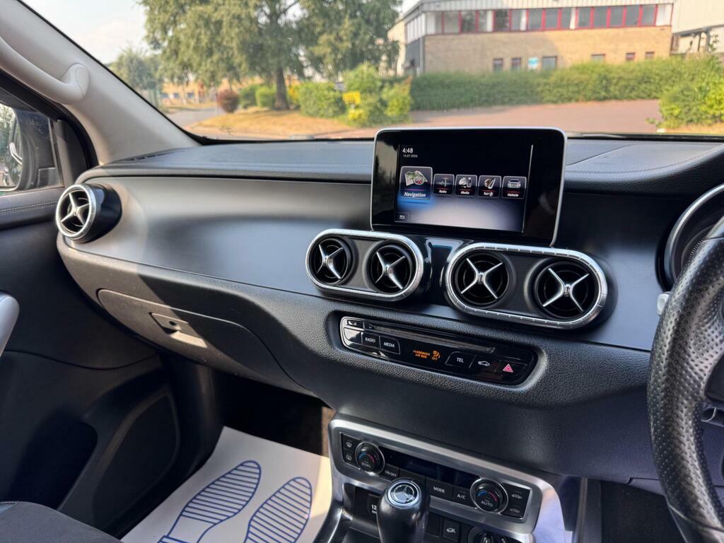 Mercedes-Benz X Class Class 2.3 Black #42