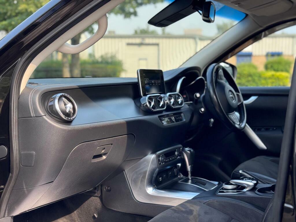 Mercedes-Benz X Class Class 2.3 Black #24