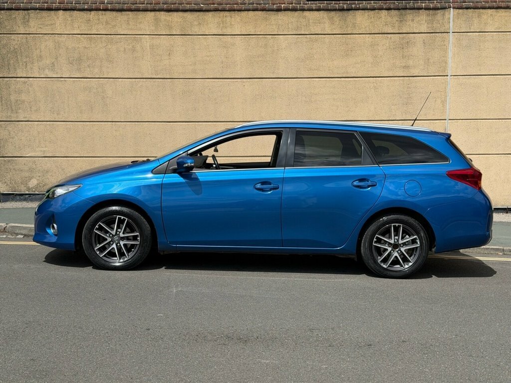 Toyota Auris 1.6L Icon EJ64AXX Blue #4