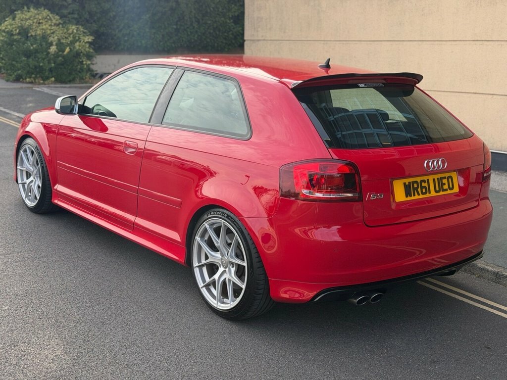 Audi S3 2L Null Red #5