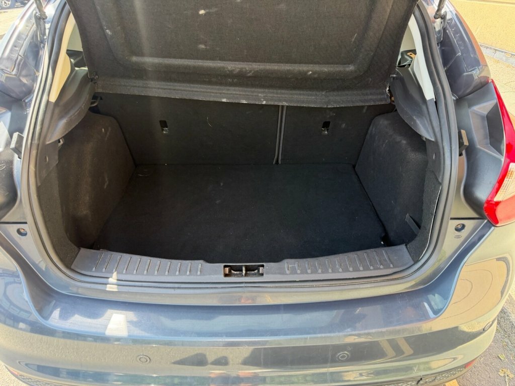 Ford Focus 1L Titanium ML13KWF Grey #6
