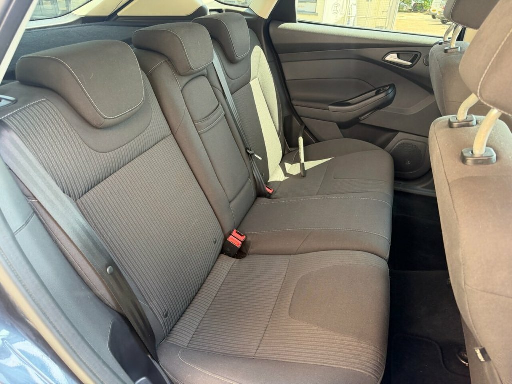Ford Focus 1L Titanium ML13KWF Grey #5