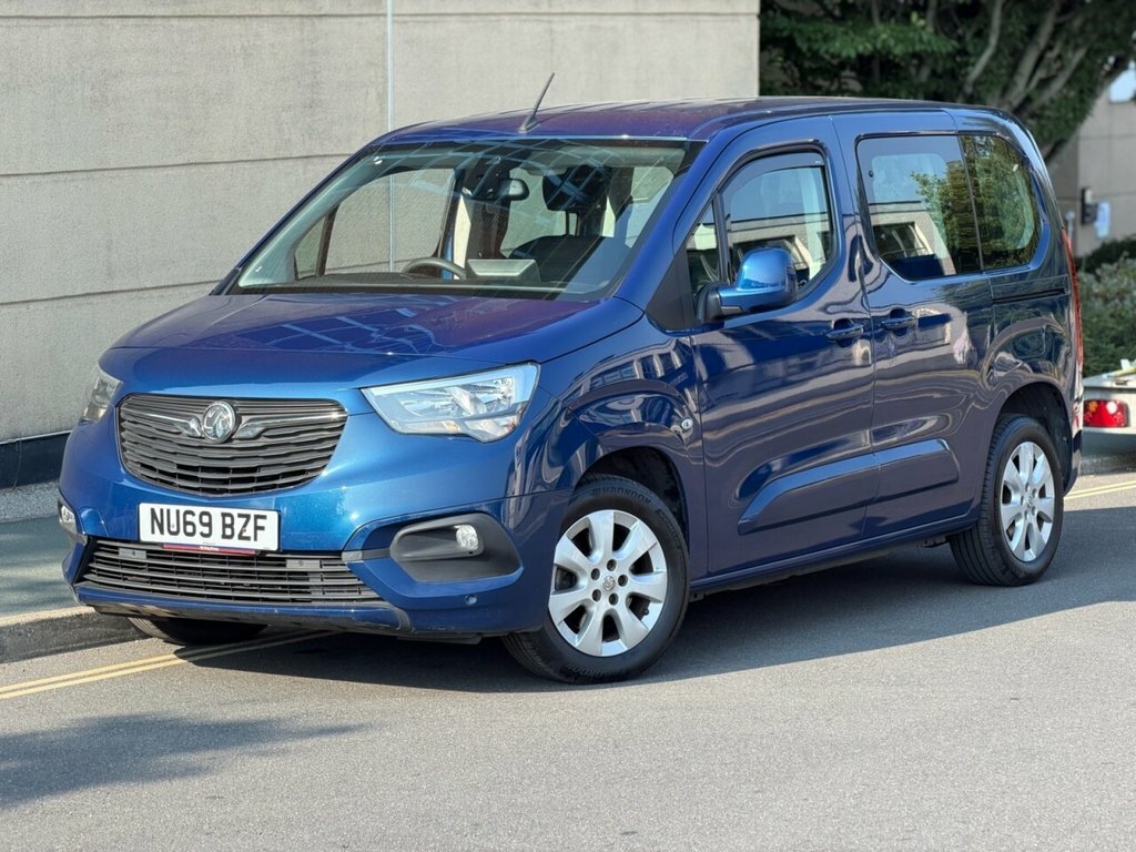 Vauxhall Combo Life 1.2L Energy Blue
