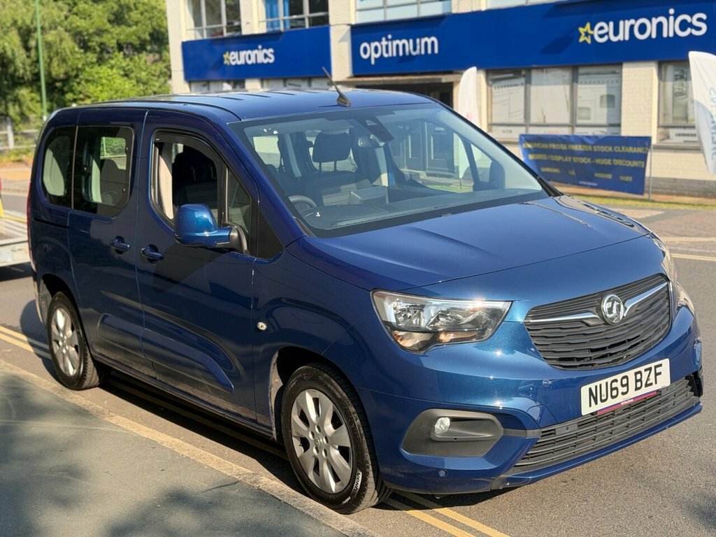 Vauxhall Combo Life 1.2L Energy Blue #2