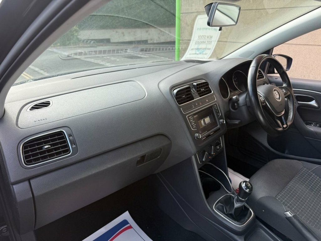 Volkswagen Polo 1L Match YK17OWO Black #3