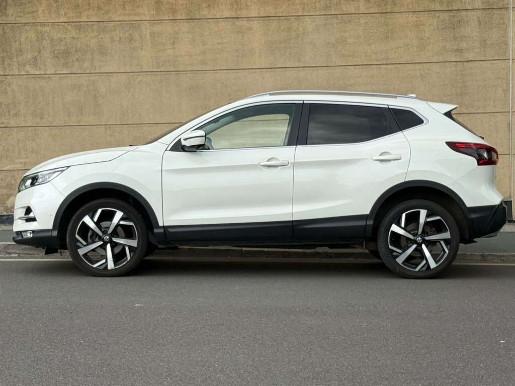 Nissan Qashqai 1.6L Tekna BG67RZB White #3