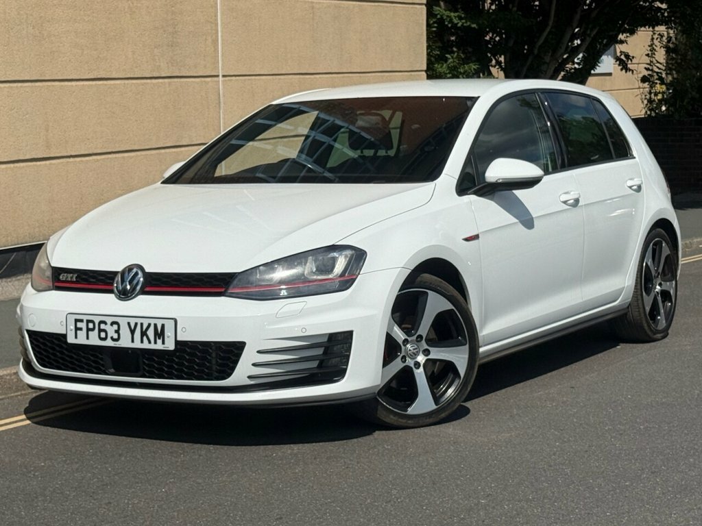 Volkswagen Golf 1.4 Se Tsi Bluemotion Technology Dsg 120 Bhp White #1