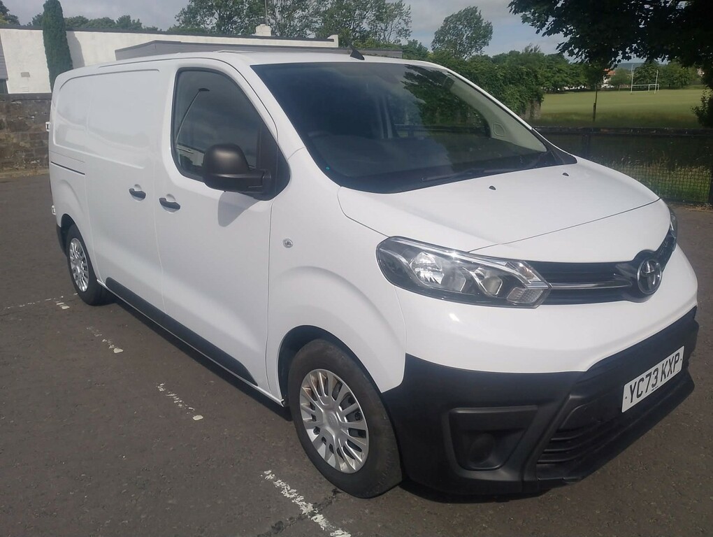 Toyota PROACE 1.5 D Icon White