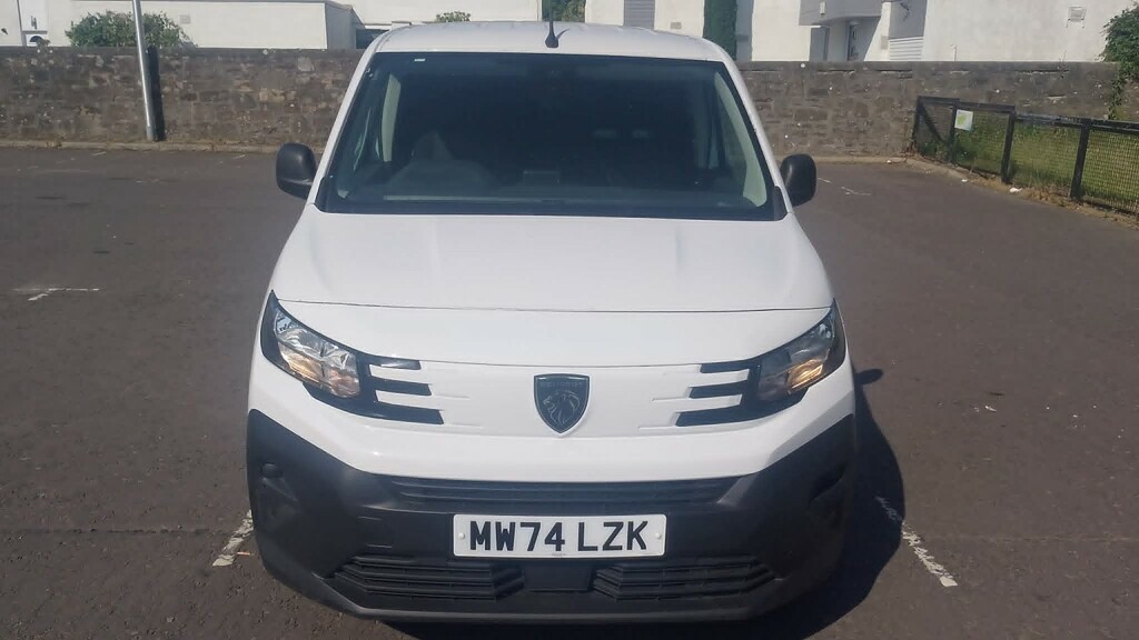Peugeot Partner Panel Van 1.5 Partner Pv Standard 1.5 Bhdi 100 Ss MW74LZK White #2