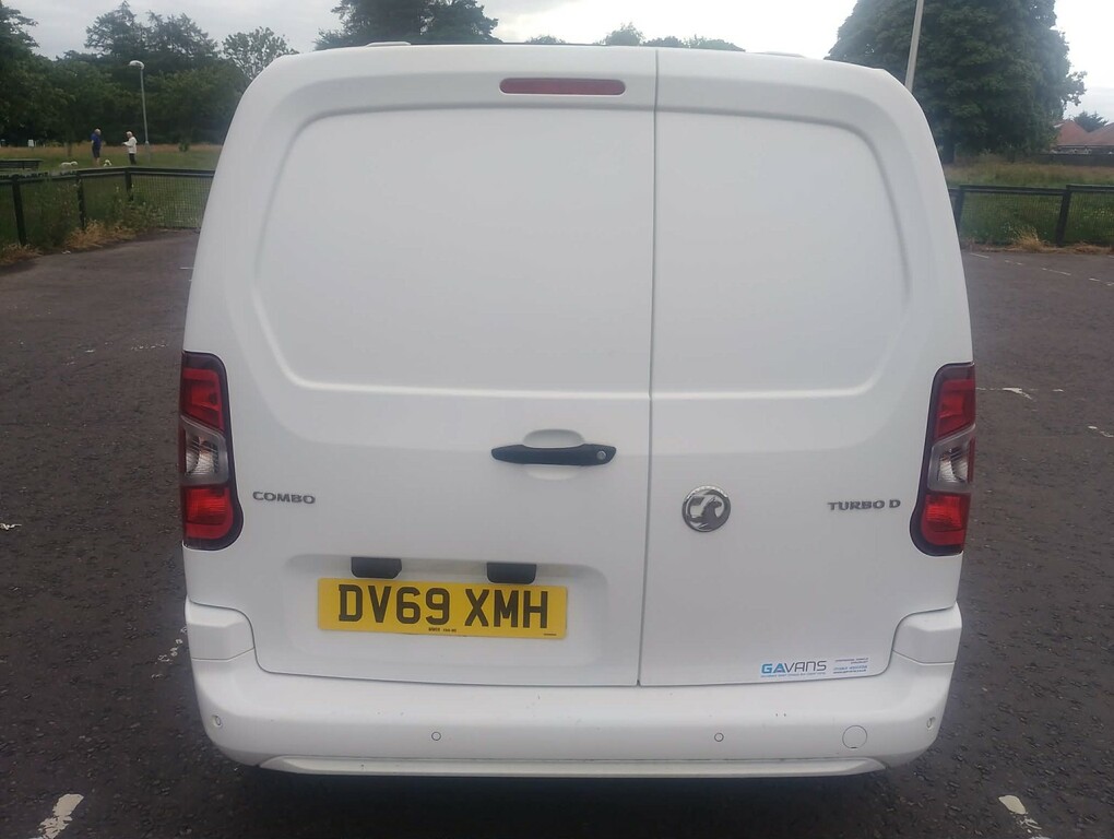 Vauxhall Combo Panel Van 1.6 Turbo D 2300 Sportive 201969 White #6