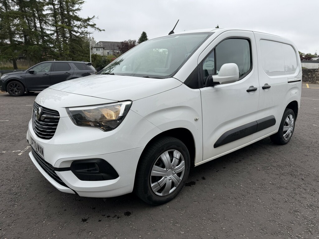 Vauxhall Combo Panel Van 1.5 Turbo D 2300 Sportive 202170 DT70MXM White #3