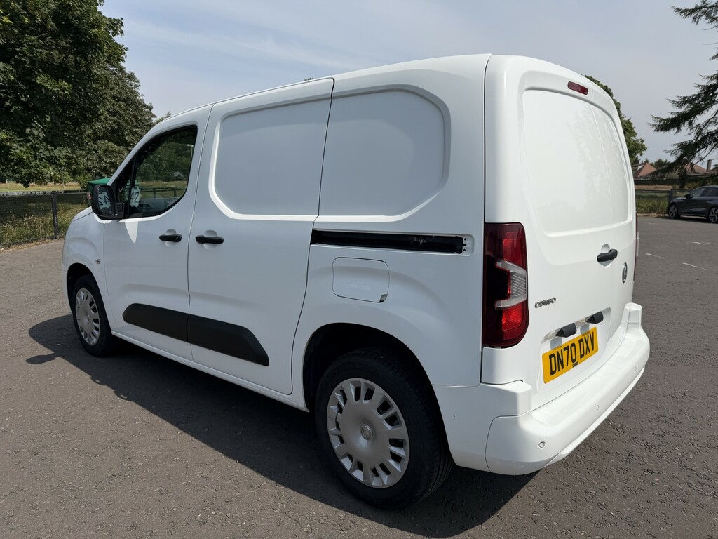 Vauxhall Combo 1.6 Turbo D 2300 Sportive White #5