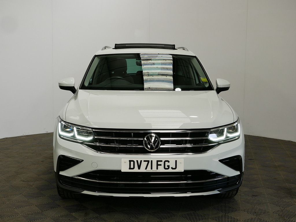 Volkswagen Tiguan Tsi Elegance DV71FGJ White #2