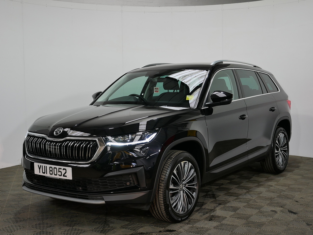Skoda Kodiaq Tsi Act Se L Executive YUI8052 Black #4
