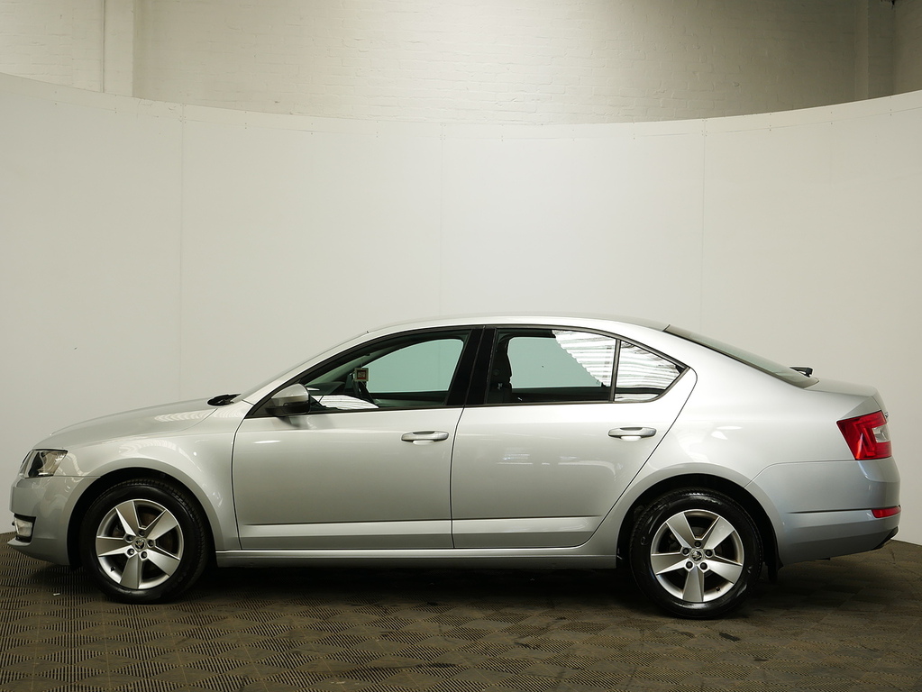 Skoda Octavia Tsi Se Silver #5