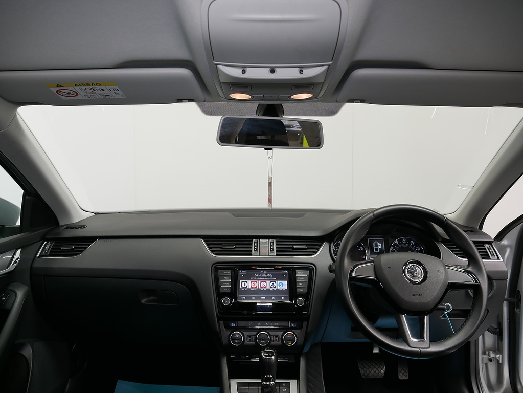 Skoda Octavia Tsi Se Silver #3