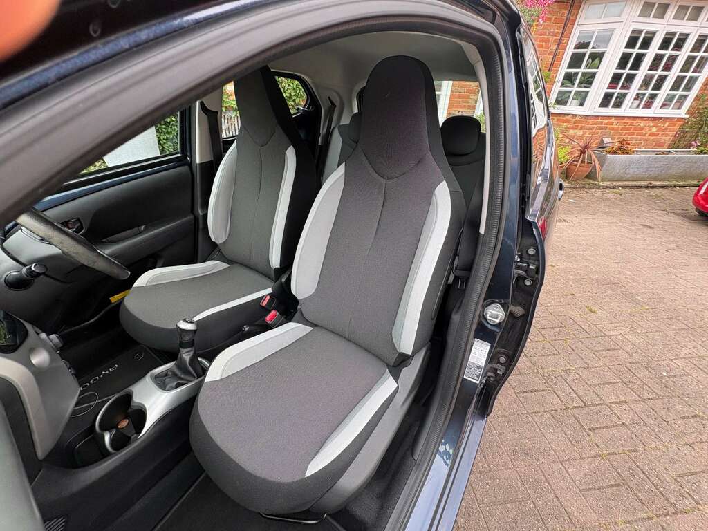 Toyota Aygo X 1.0 Aygo X-play Vvt-i RV64ODP Blue #3