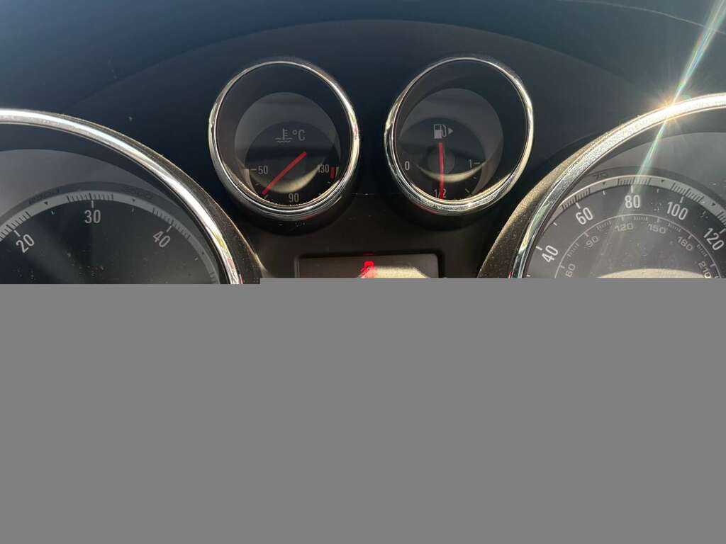 Vauxhall Insignia 2.0 Insignia Exclusive 130 Cdti Red #3