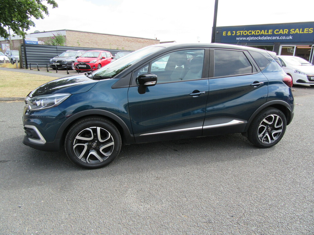 Renault Captur Iconic Tce 0.9L Euro 6 Black #3