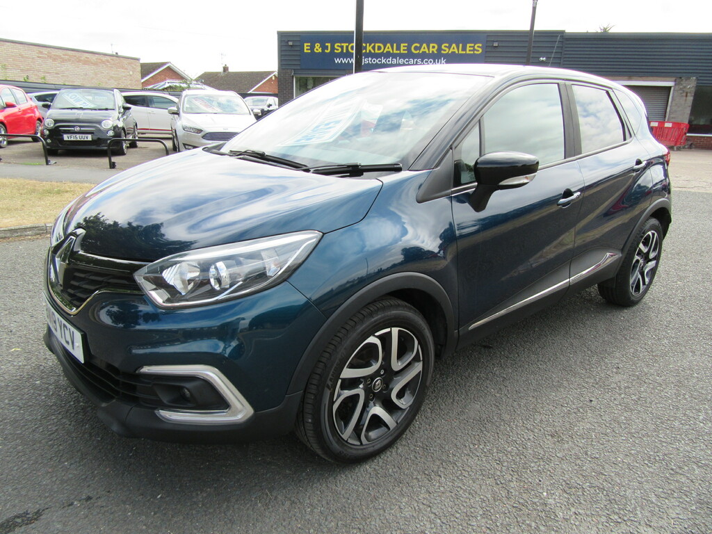 Renault Captur Iconic Tce 0.9L Euro 6 Black #2