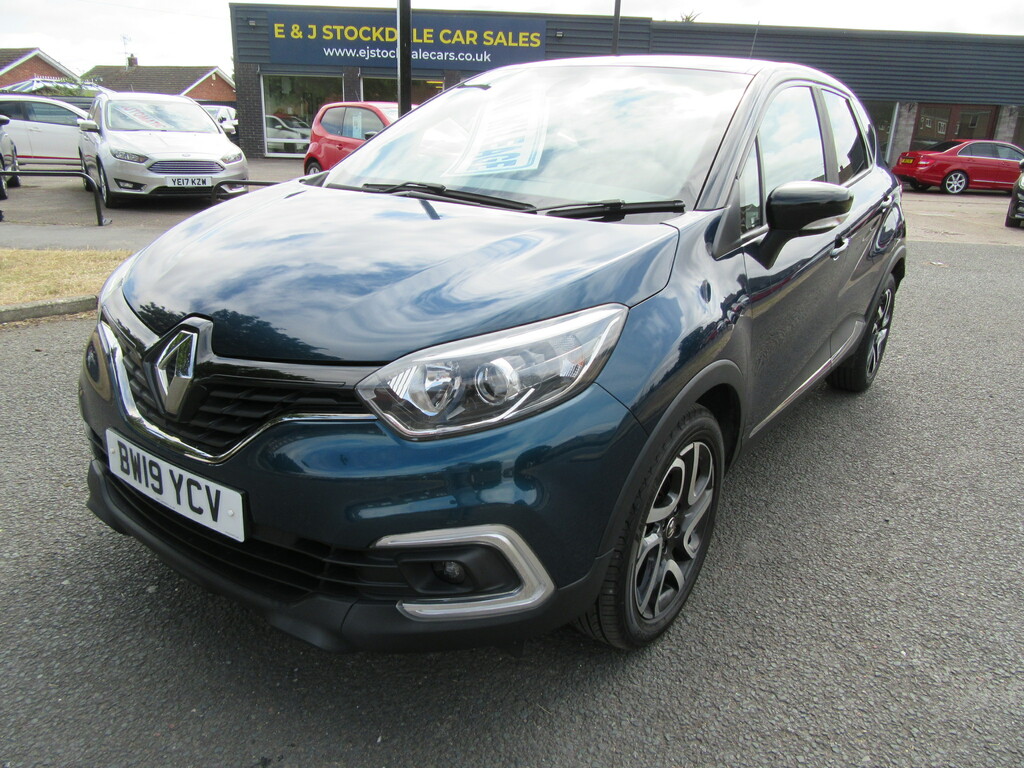 Renault Captur Iconic Tce 0.9L Euro 6 Black
