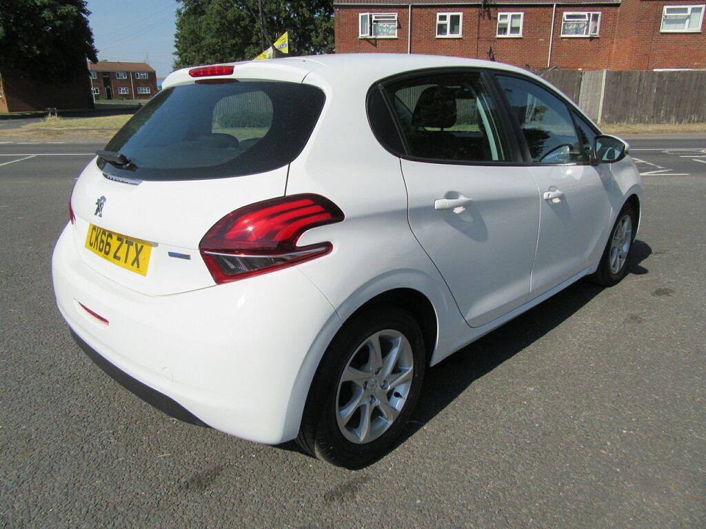 Peugeot 208 1.6 Bluehdi Gt Line Euro 6 Black #13