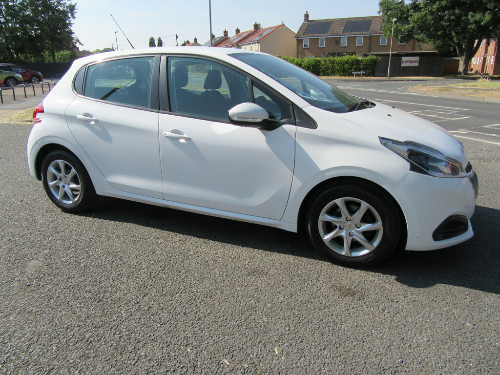 Peugeot 208 1.6 Bluehdi Gt Line Euro 6 Black #7