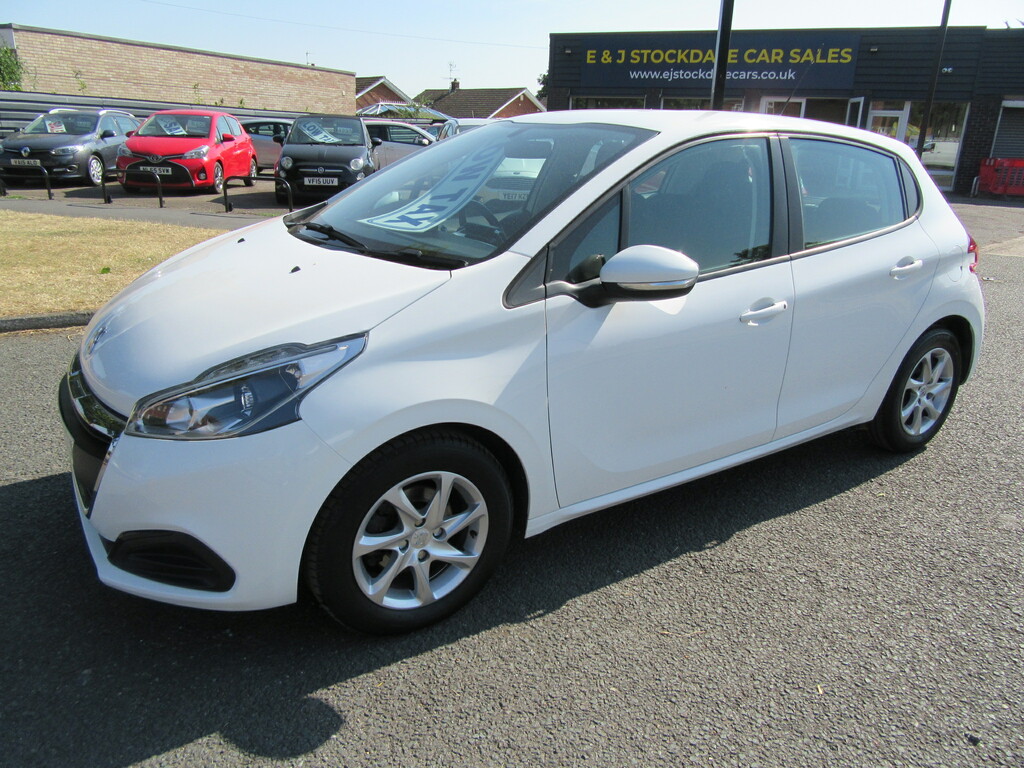 Peugeot 208 Active 1.2L Active Euro 6 White #3