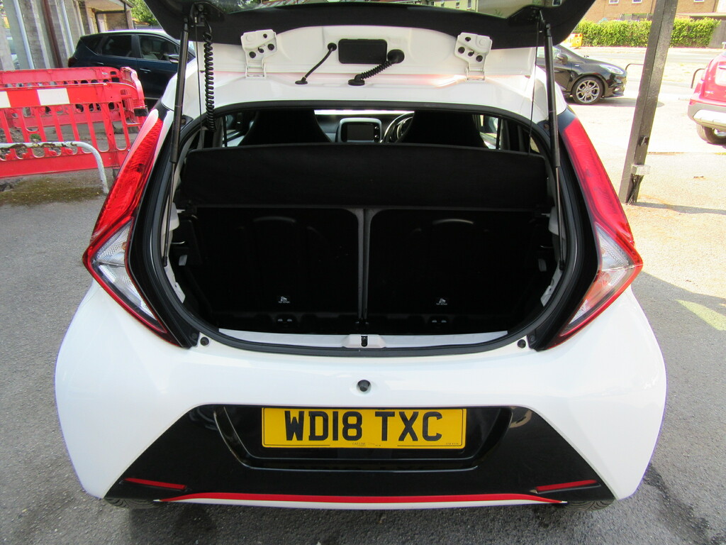 Toyota Aygo X X-press 1.0 Vvt-i White #17