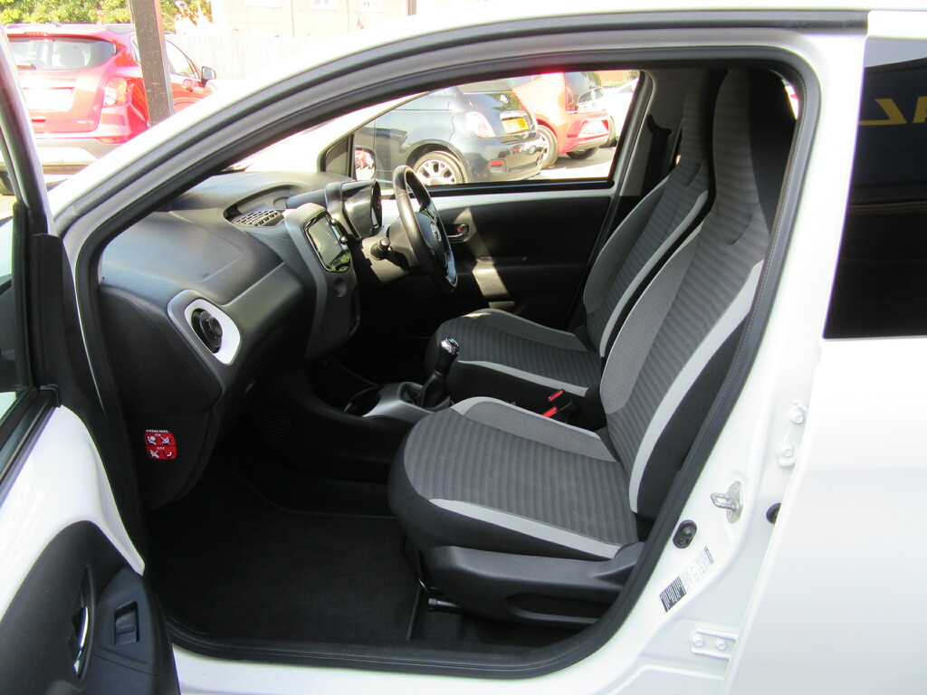 Toyota Aygo X X-press 1.0 Vvt-i White #20