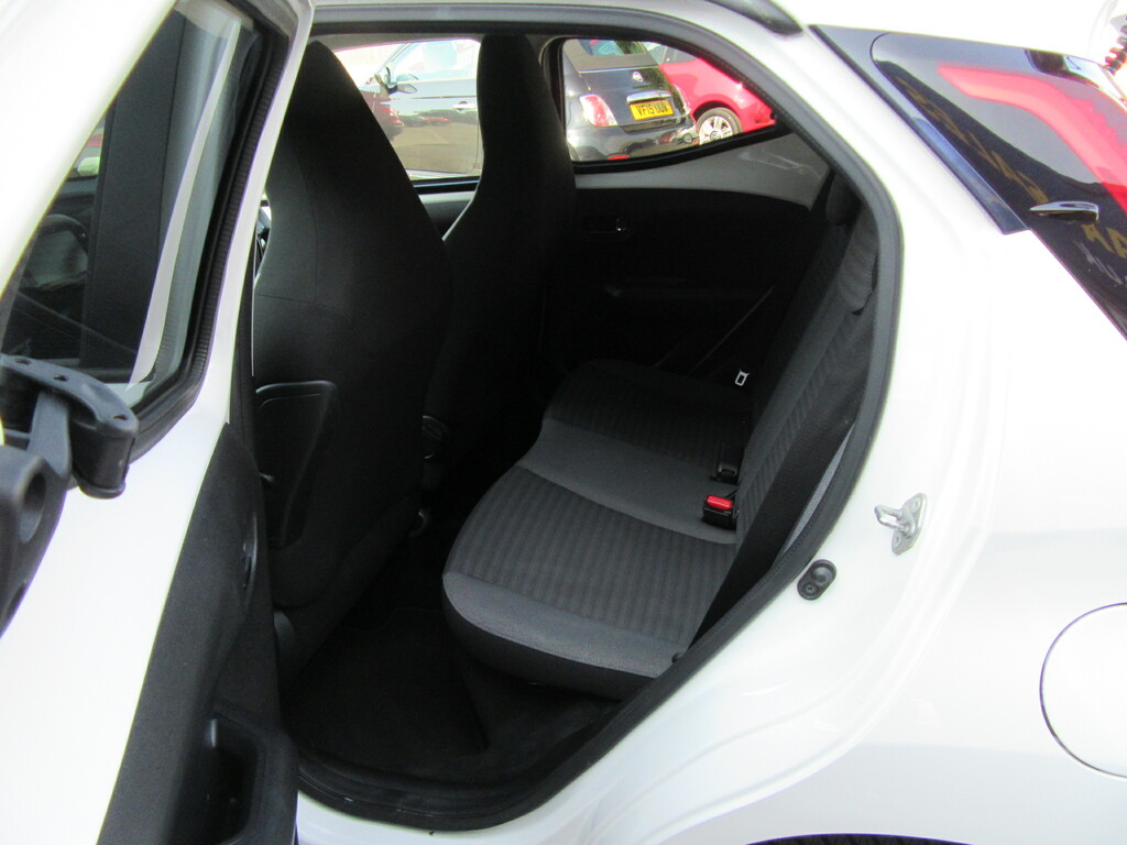 Toyota Aygo X X-press 1.0 Vvt-i White #19