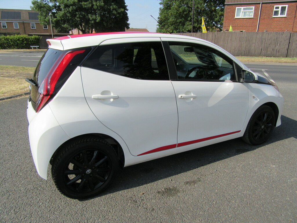Toyota Aygo X X-press 1.0 Vvt-i White #16