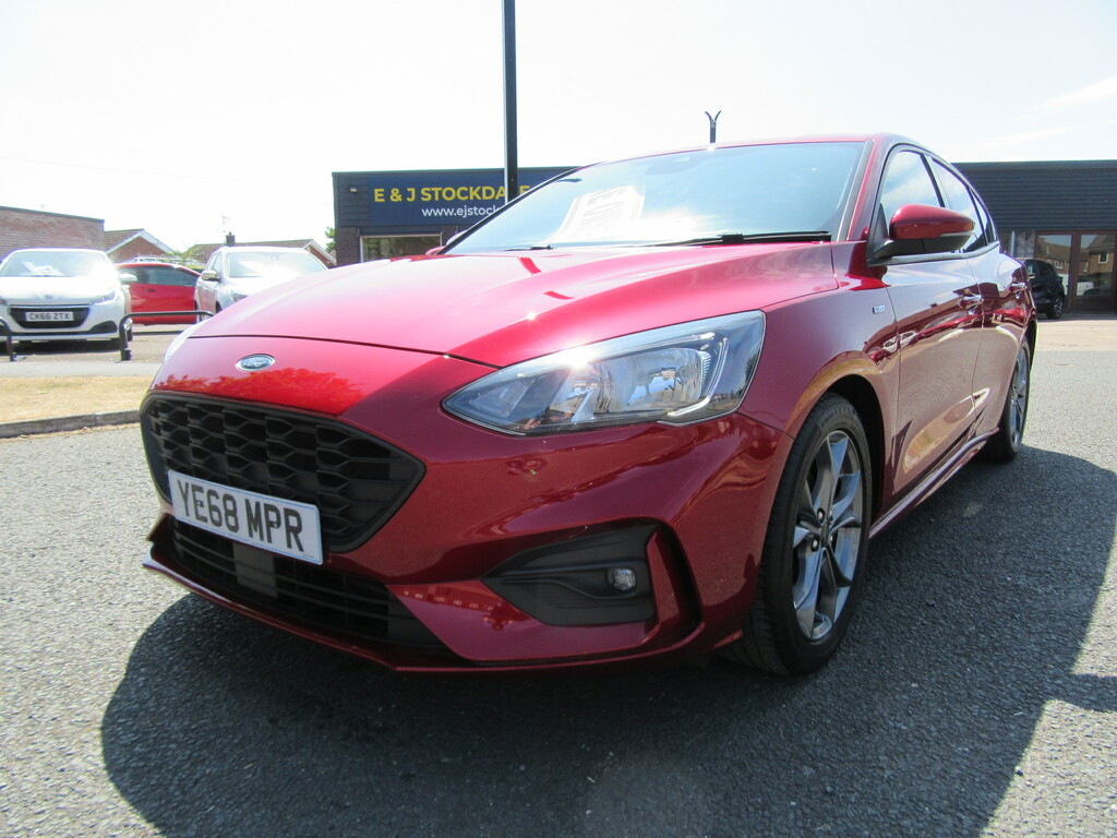 Ford Focus St-line 1L St-line Euro 6 YE68MPR Red #3