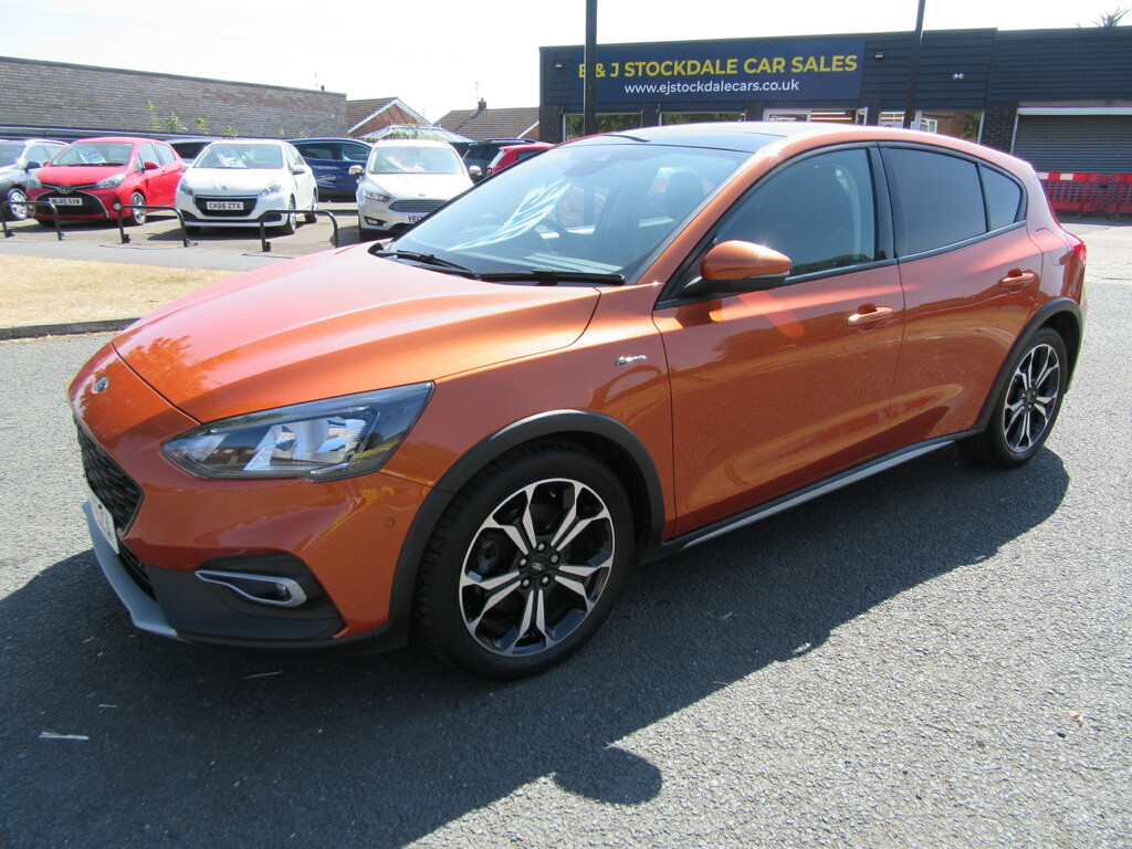 Ford Focus Active X 1L Active X Euro 6 Orange #2