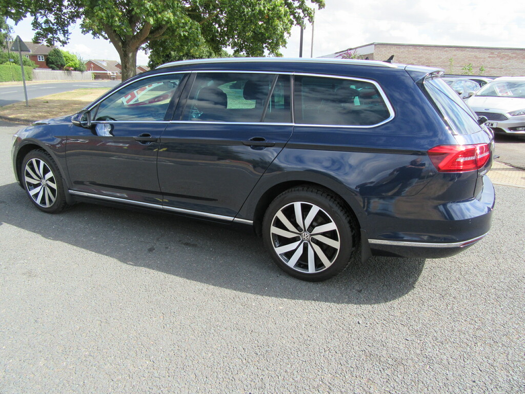 Volkswagen Passat Gt Tdi Bluemotion Technology 2L Gt Tdi Bluemotion Blue #6