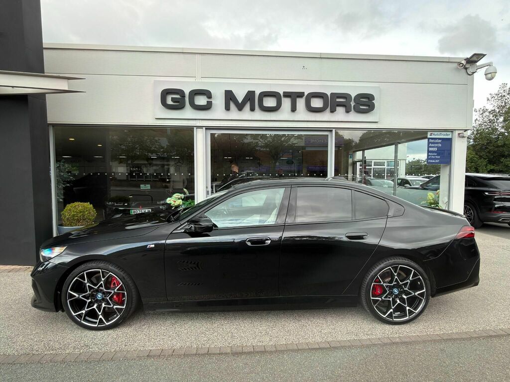 BMW i5 M60 83.9Kwh Saloon Xdrive 601 P Black #4