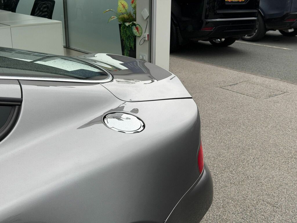 Aston Martin Vanquish S Green #37