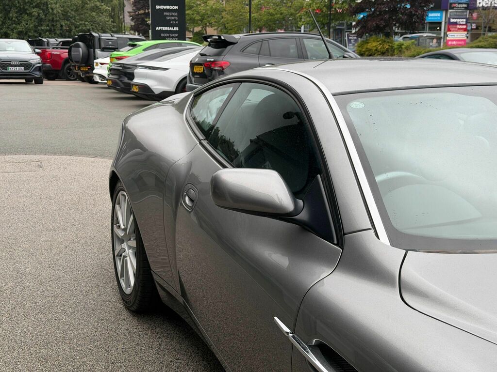 Aston Martin Vanquish S Green #46
