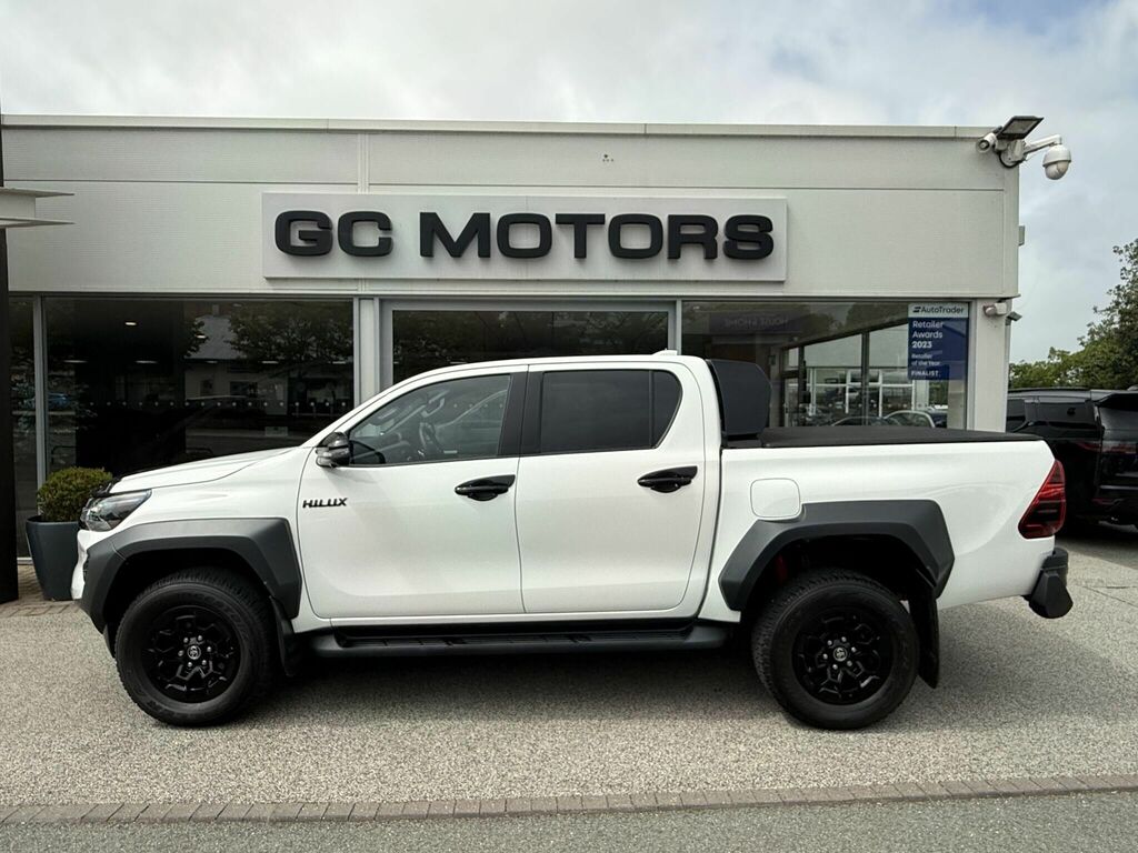 Toyota HILUX 2.8 D-4d Gr Sport II Pickup Double Cab White #3