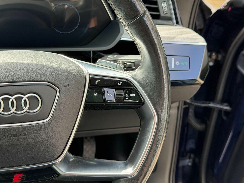 Audi E-tron 2021 50 Sport Suv Quattro 71.2Kw Black #25