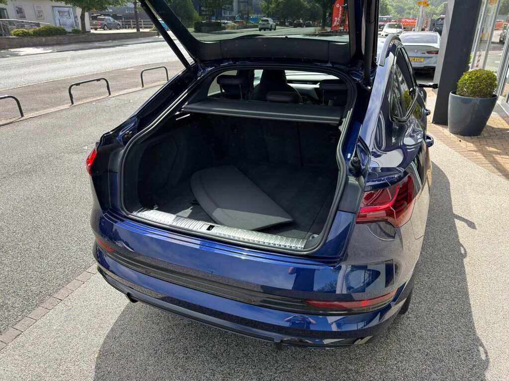 Audi E-tron 2021 50 Sport Suv Quattro 71.2Kw Black #49