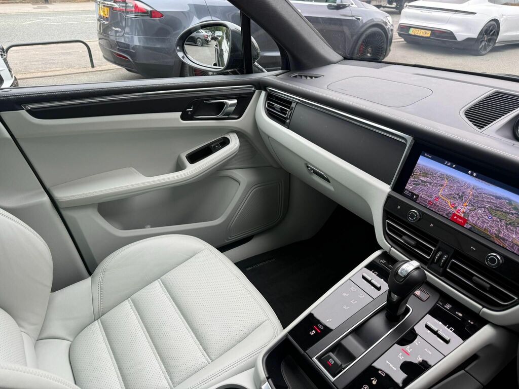 Porsche Macan 4S 2025 Grey #35